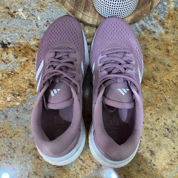 Adidas Supernova size 8.5 - Picture 6 of 9